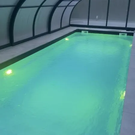 Lumax Apartmanhotel 4*